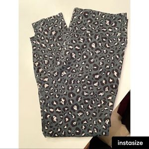 Fabletics green animal print leggings